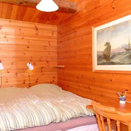 펜션 In With 3 Bedrooms And Wifi