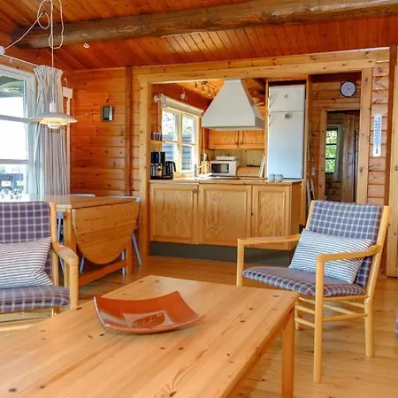 In With 3 Bedrooms And Wifi 펜션