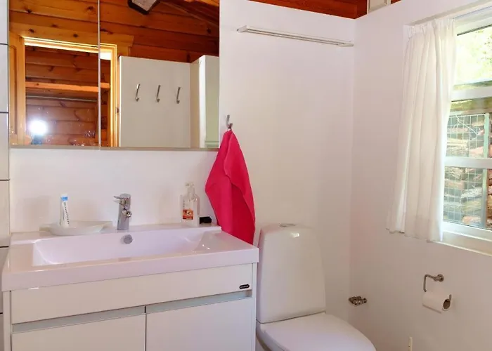 In With 3 Bedrooms And Wifi *